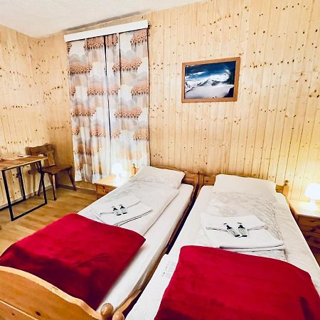 Weisses Roessli Hotel Leukerbad Luaran gambar