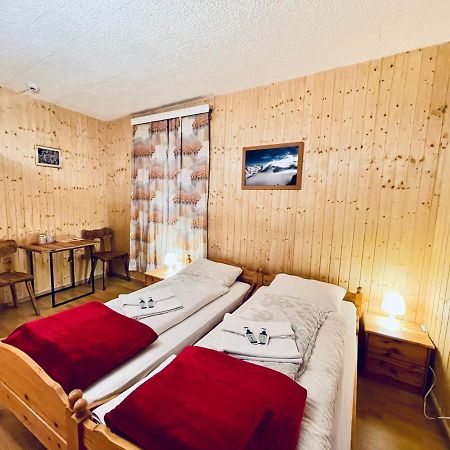 Weisses Roessli Hotel Leukerbad Luaran gambar
