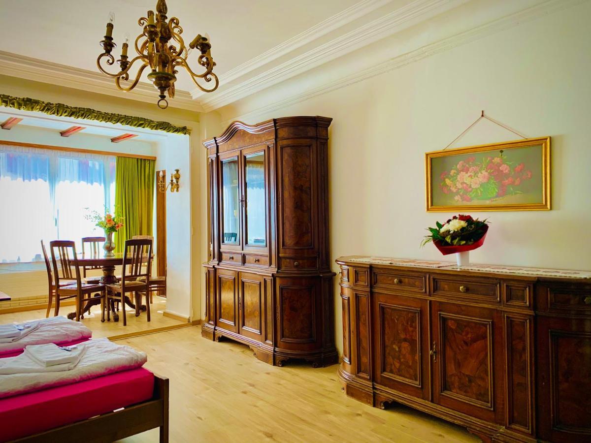 Weisses Roessli Hotel Leukerbad Luaran gambar