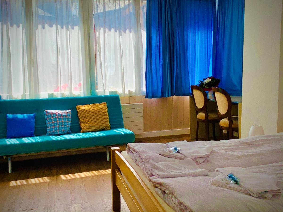 Weisses Roessli Hotel Leukerbad Luaran gambar