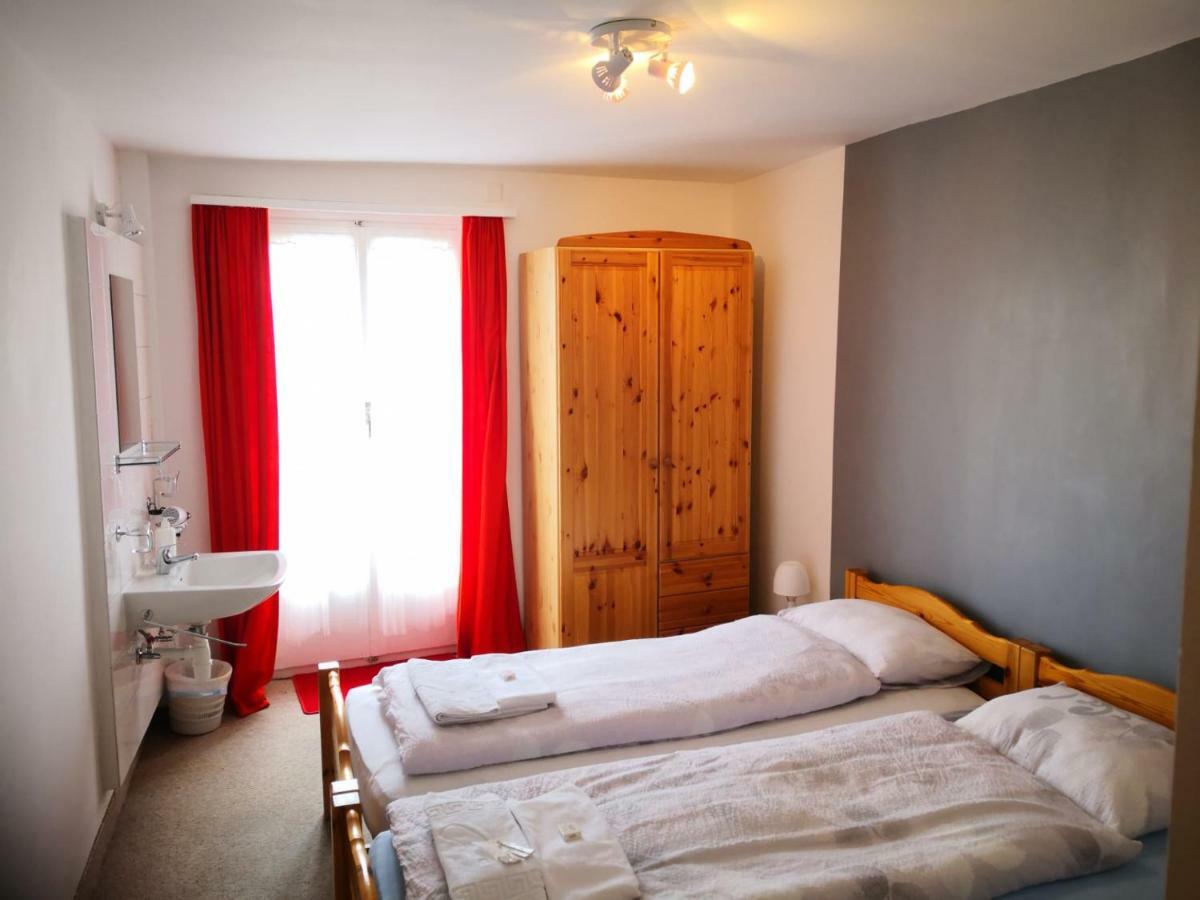 Weisses Roessli Hotel Leukerbad Luaran gambar